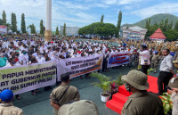 Wagub Klemen Bantu Perjuangkan Tuntutan Tenaga Honorer 